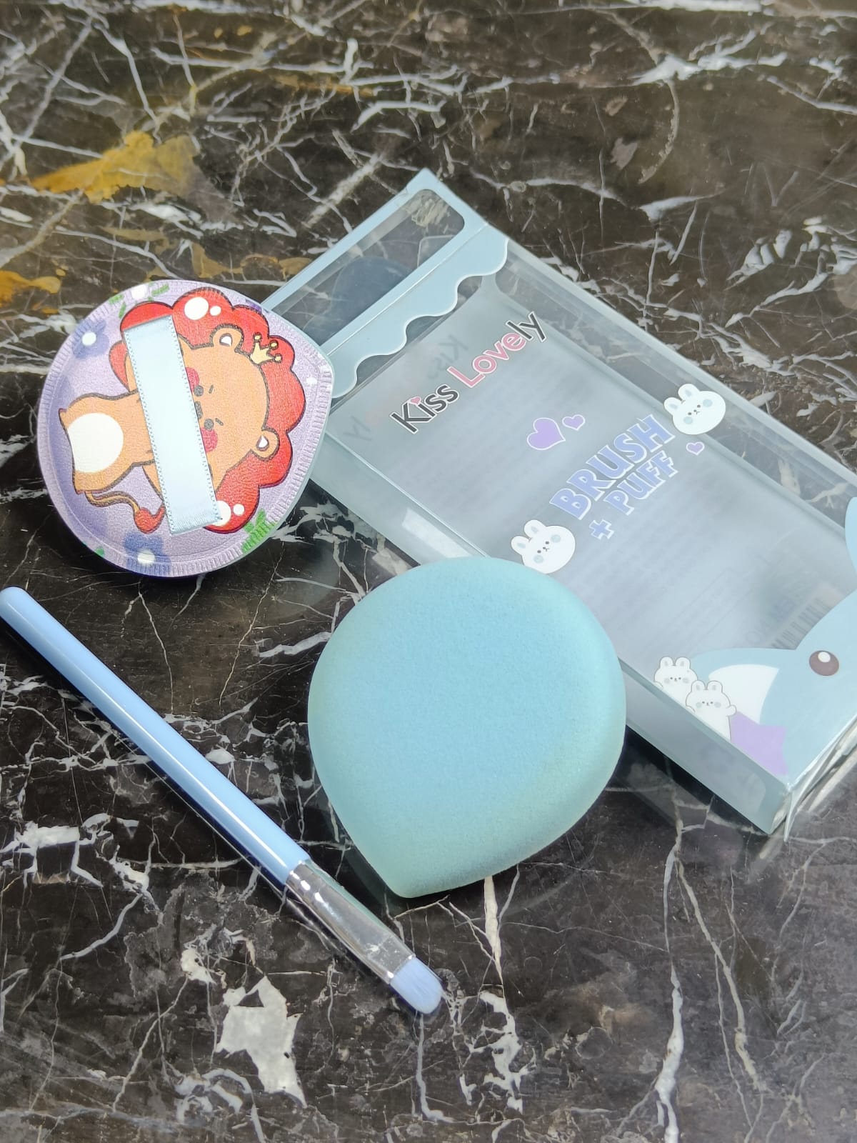 KISS LOVELY PUFF + BRUSH