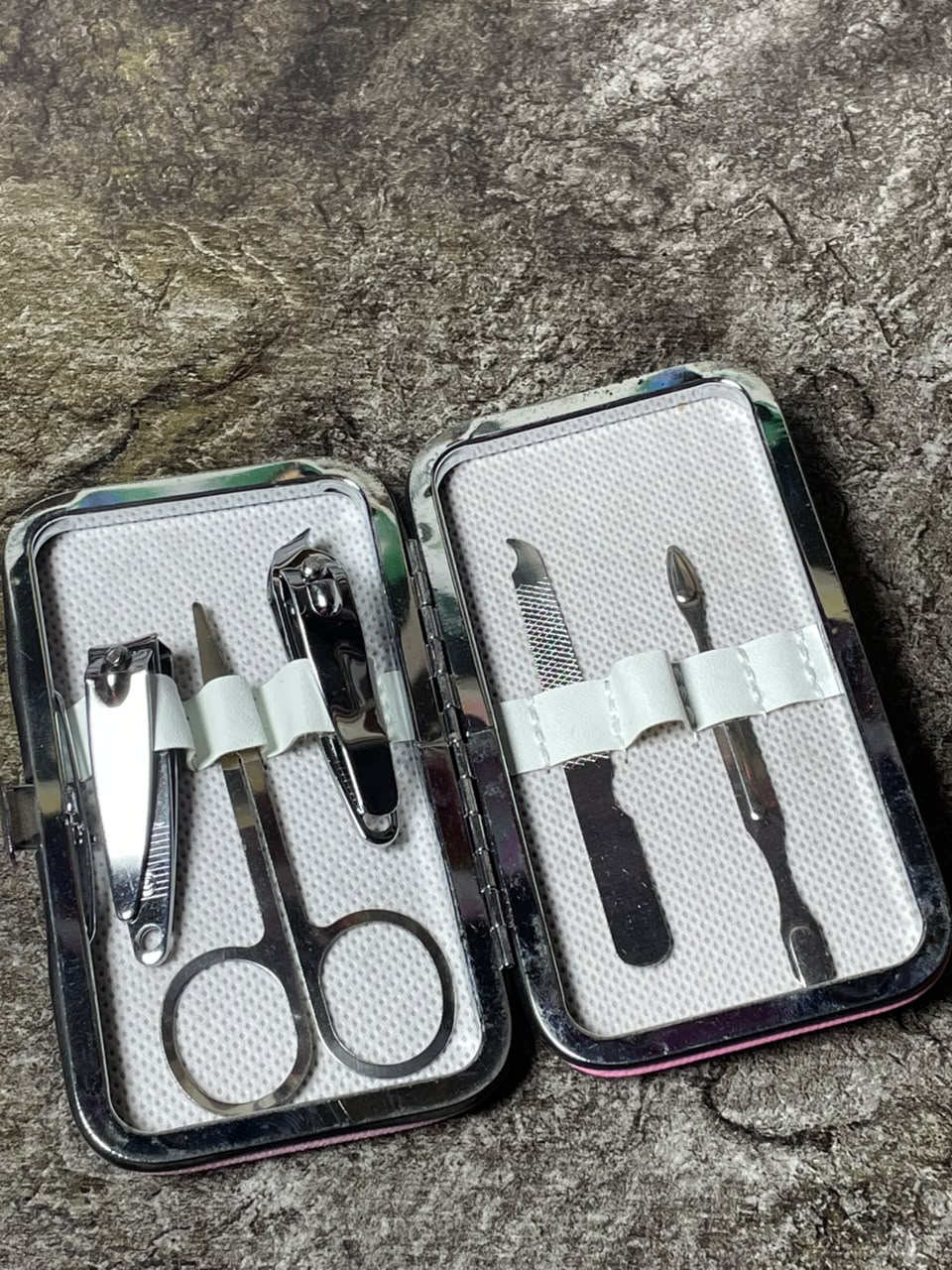 NAIL CUTTER 5PC SET ONLY 1PC