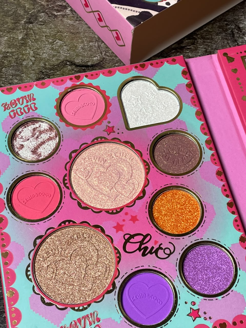 KEVIN & COCO 4 FOLDING PALETTE ONLY 1PC
