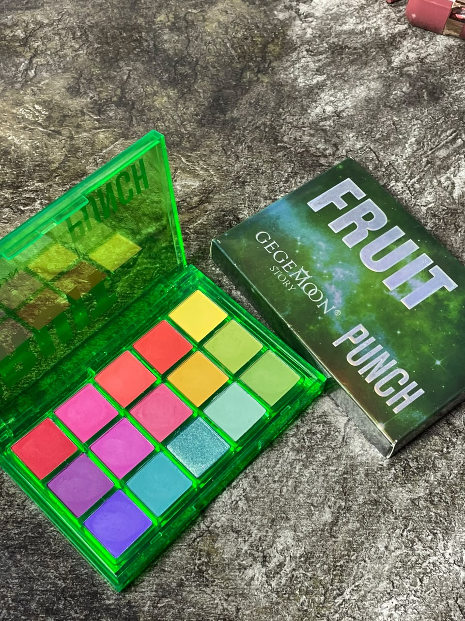 GEGE MOON PALETTE ONE TIME SWATCH ONLY 3PC