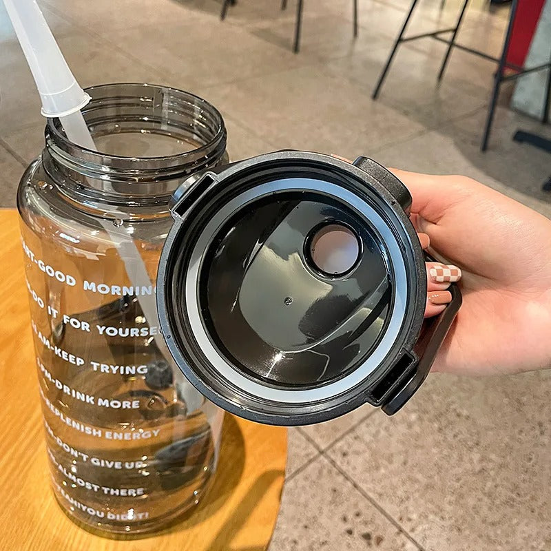 2 Liters High-capacity Water Bottle