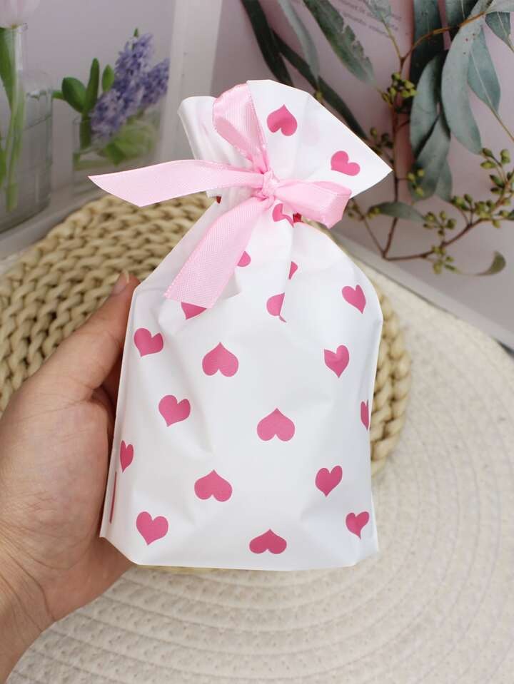 Gift Bags With Ribbon