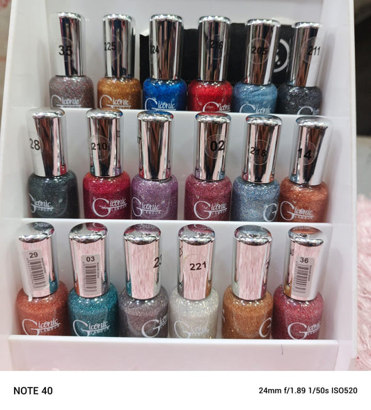 Glamour Iconic Glitter Nail Polish