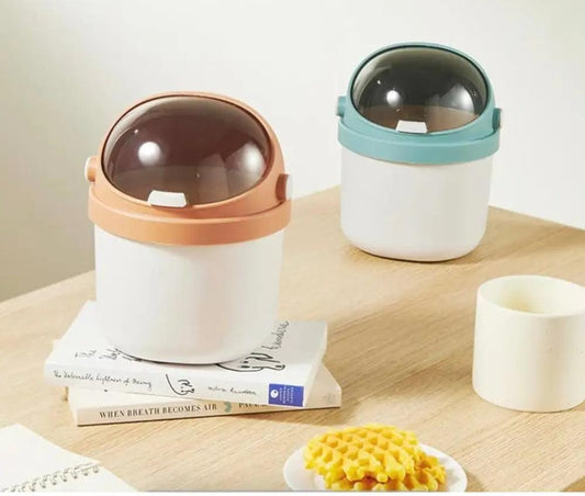 Desktop Mini Dustbin With Lid