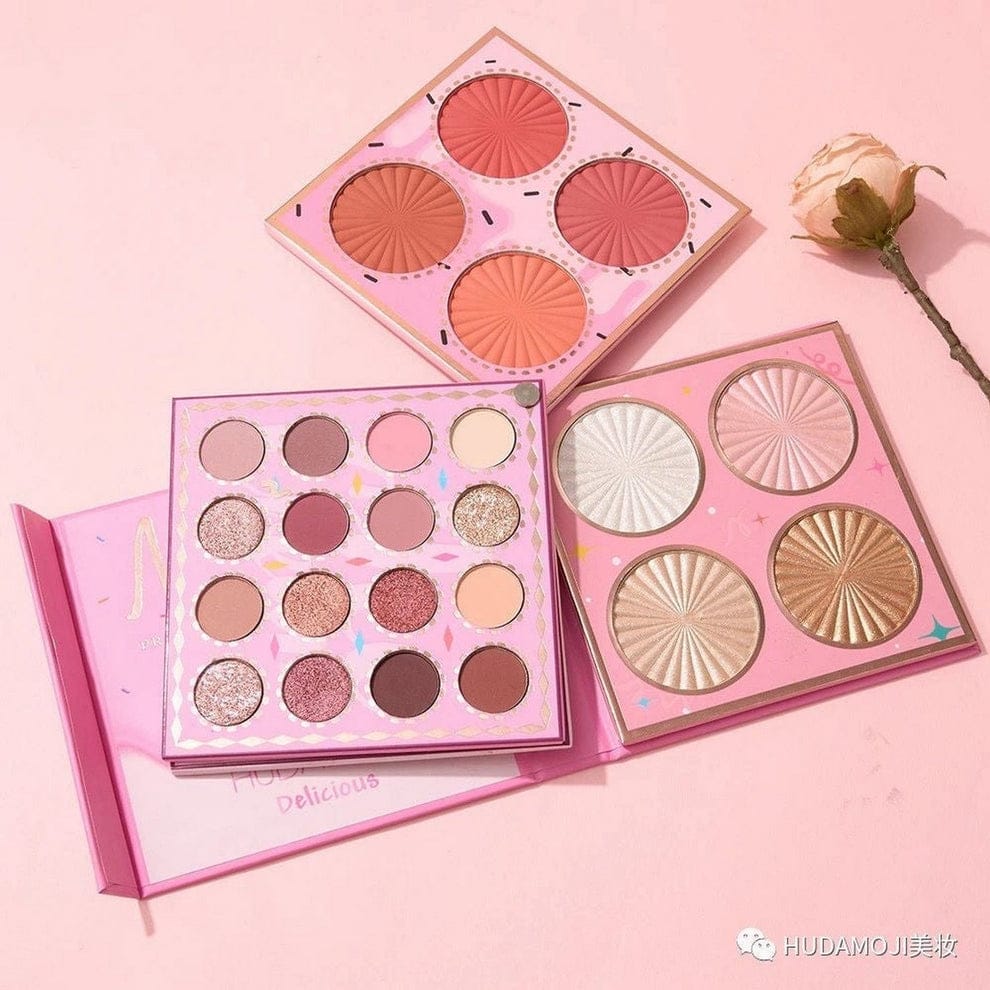 Hudamoji 4in1 Delicious Highlighter Blush And Eyeshadow Palette