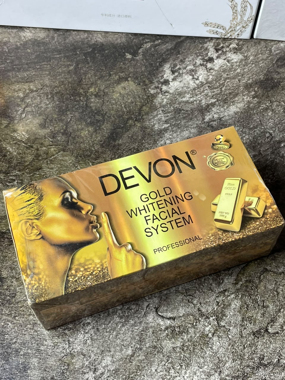 DEVON GOLD FACIAL 6PC SET ONLY 1PC