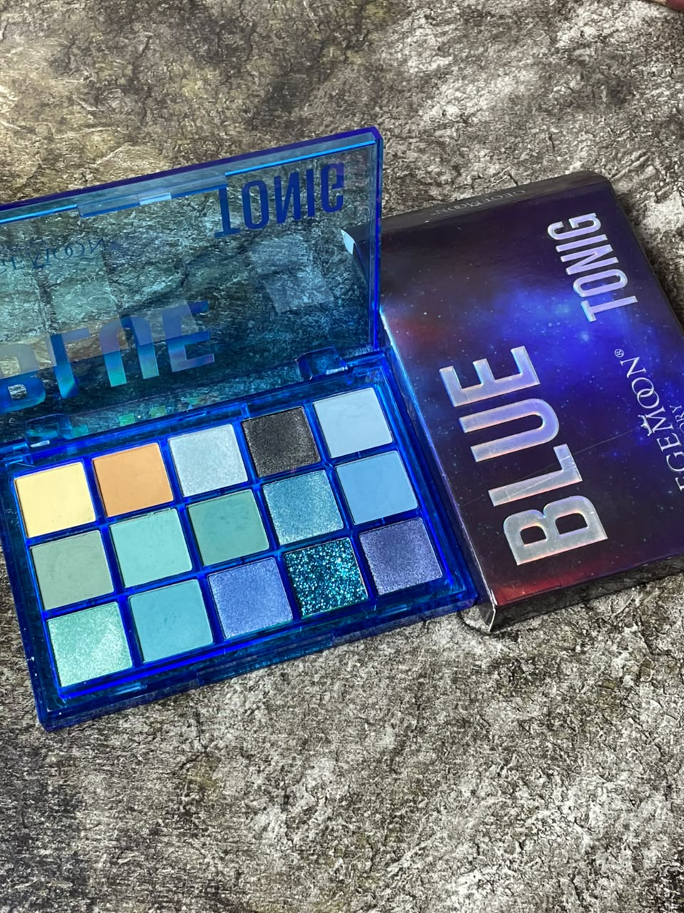 GEGE MOON PALETTE ONE TIME SWATCH ONLY 3PC