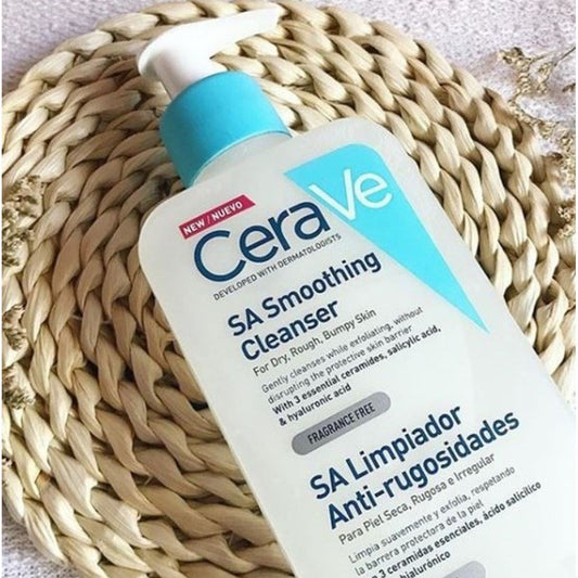 CeraVe SA Smoothing Cleanser Bumpy Skin 236ml