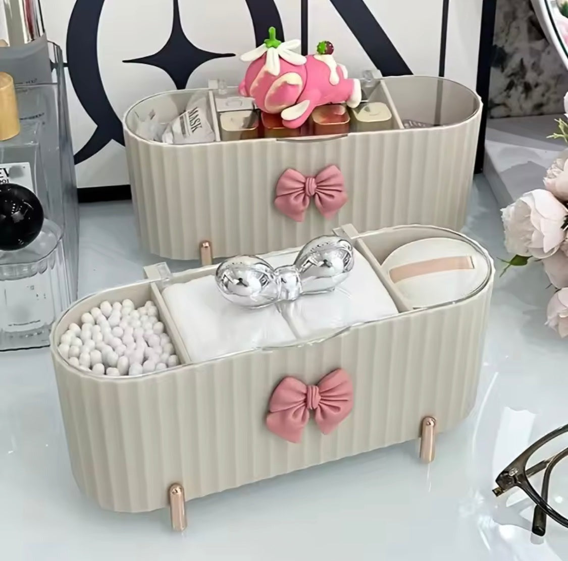 Cute Bow Knot 3 Grid Makeup Organizer, Vanity Mini Cosmetic Organizer, Storage Box For Swabs And Cotton Pad With Lid