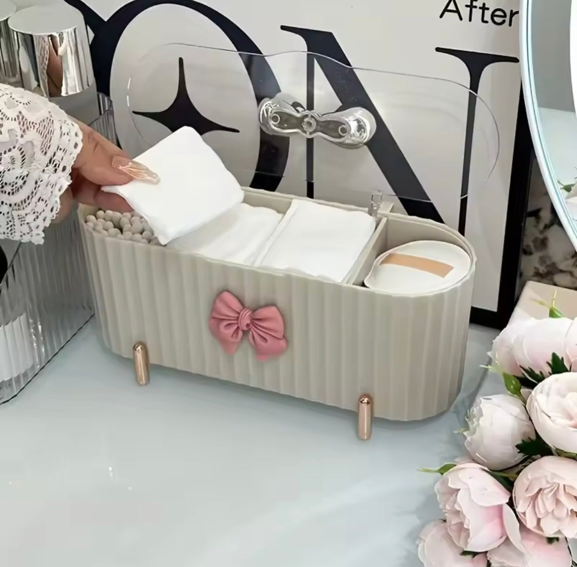 Cute Bow Knot 3 Grid Makeup Organizer, Vanity Mini Cosmetic Organizer, Storage Box For Swabs And Cotton Pad With Lid