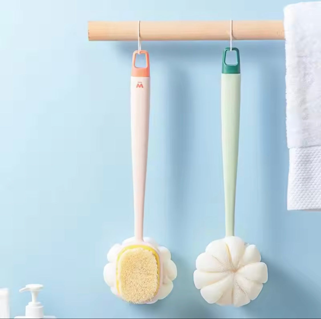 Double Sided Back Scrubbing Brush, Scrubber Brushes With Handle, Exfoliating Scrub Bathroom Loofah Brush