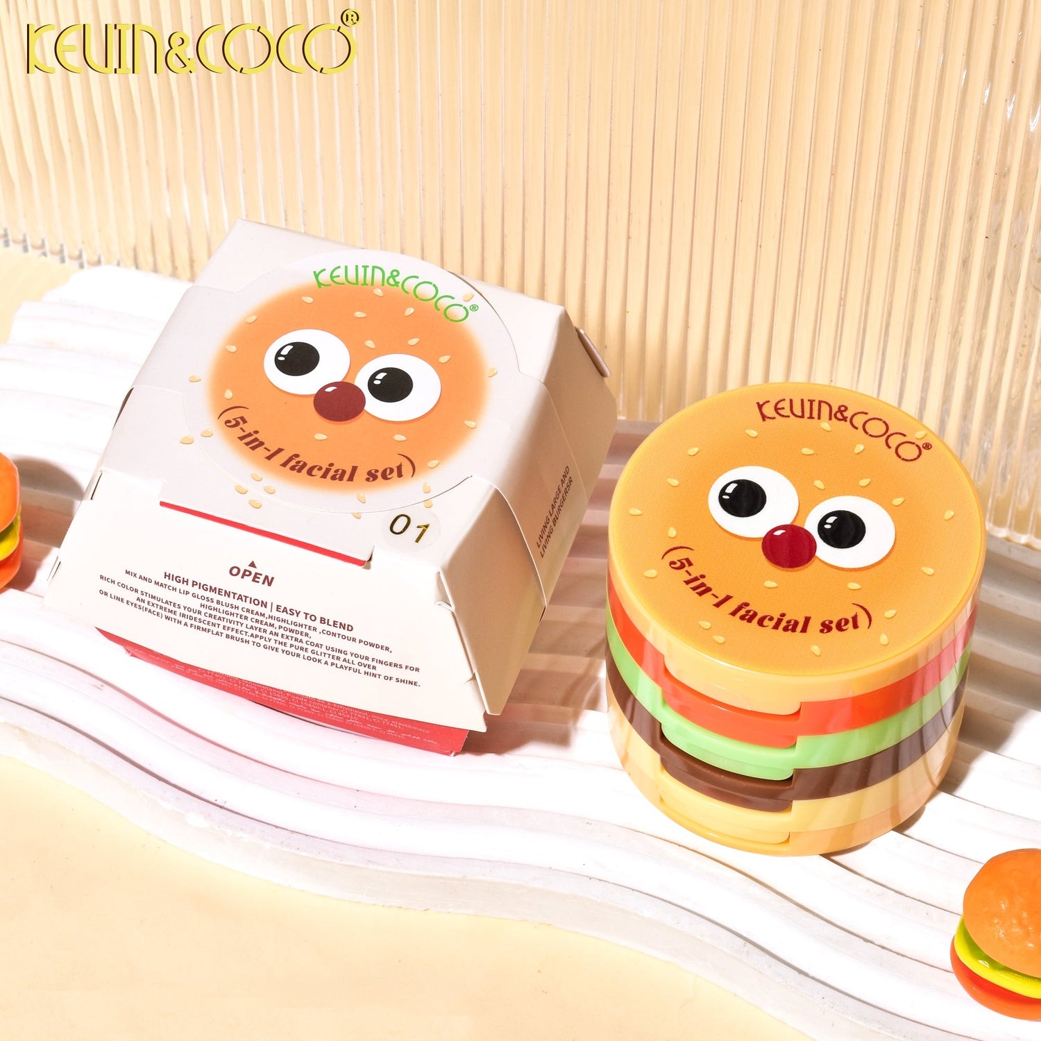 Kevin & Coco Burgerlicious Cheek Stack Display (KC245253)