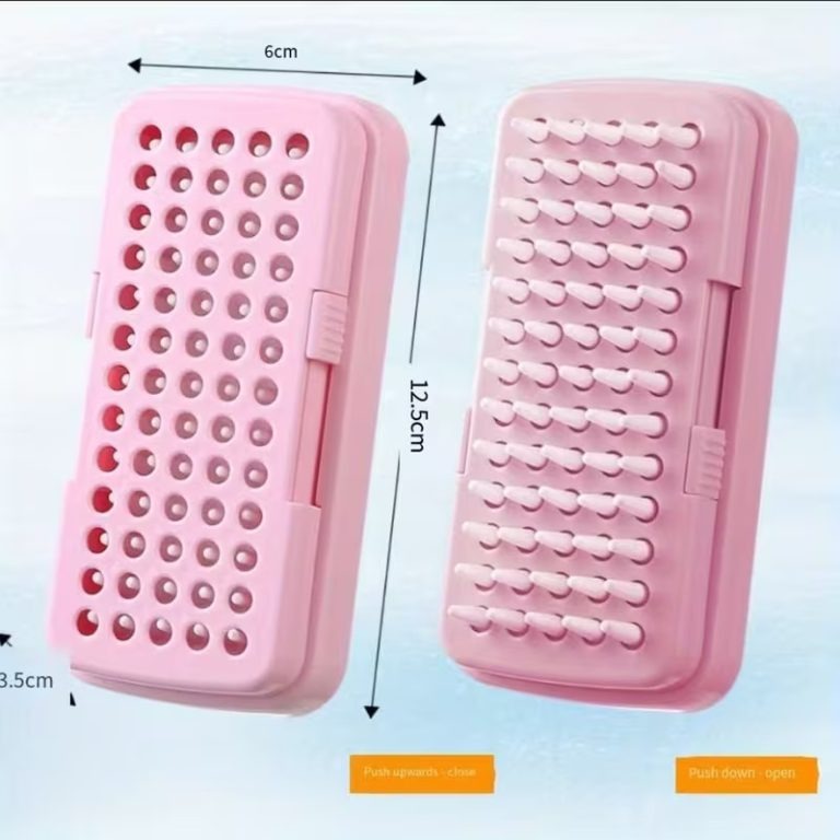 Stretch Hair Brush – Flexible Detangling Brush for Gentle Scalp Care & Styling