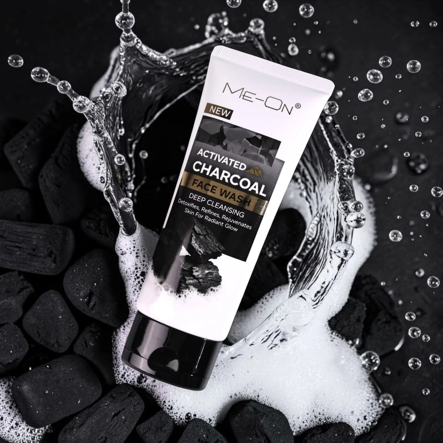 ME-ON Activated Charcoal Deep Cleansing Face Wash – Detox & Purify Skin