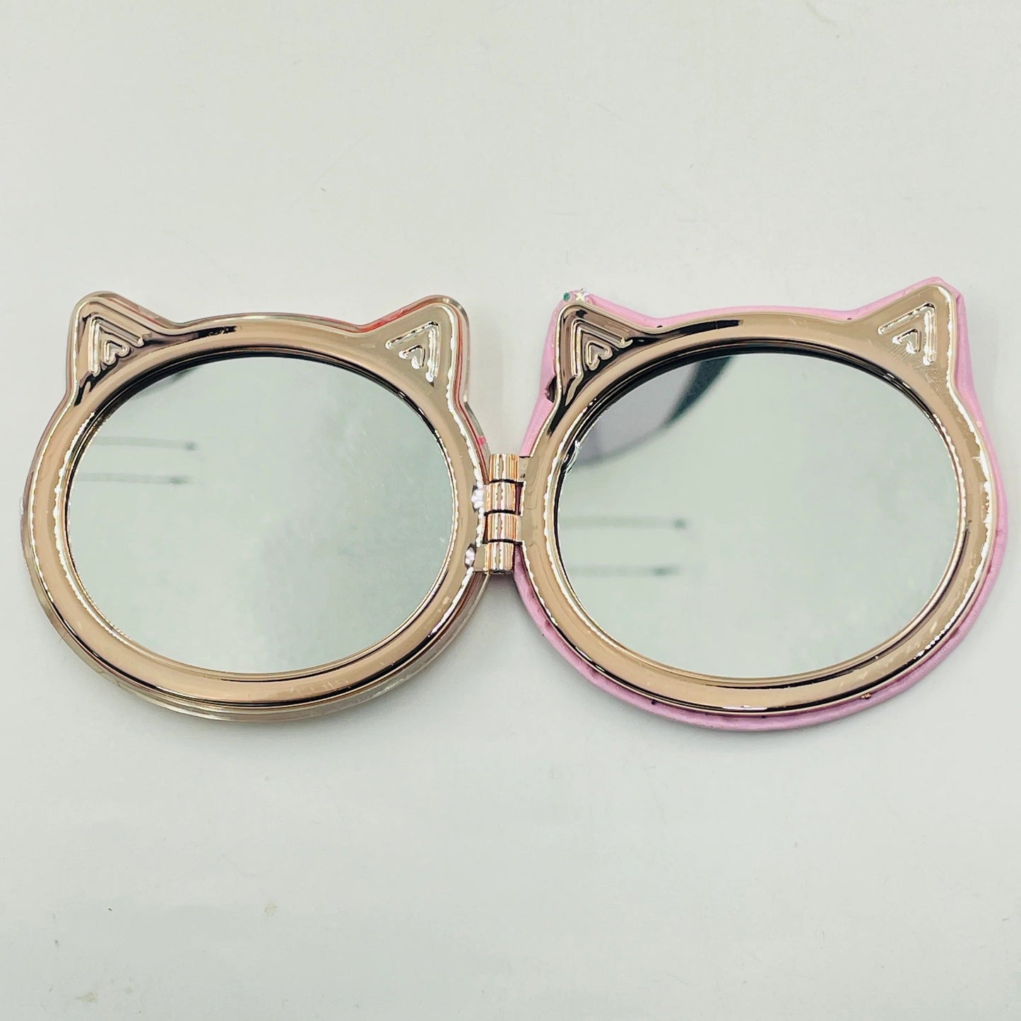 Cartoon Cat Quicksand Double-Sided Foldable Makeup Mirror – Mini Portable Cosmetic Mirror for Girls & Students