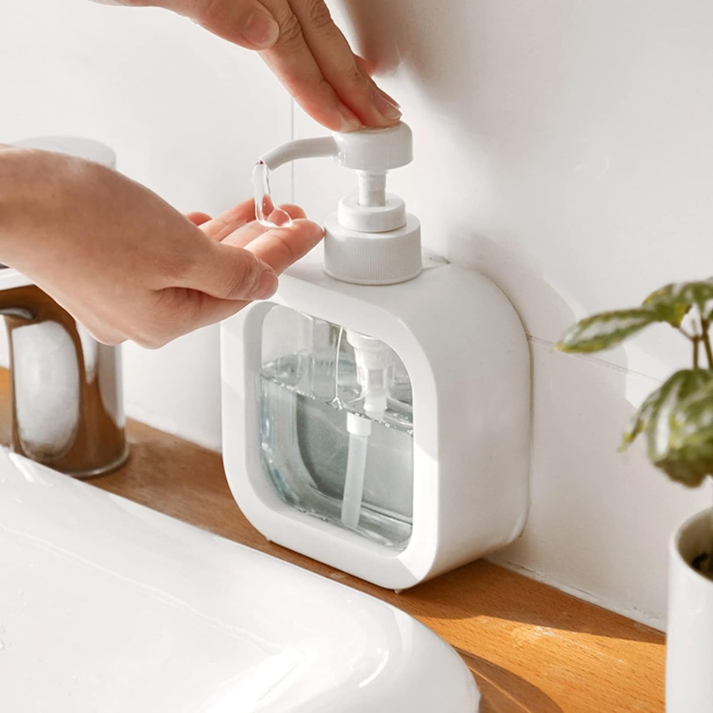 500ml Liquid Soap Dispenser with Pump – Refillable Bottle for Hand Wash, Shampoo & Lotion